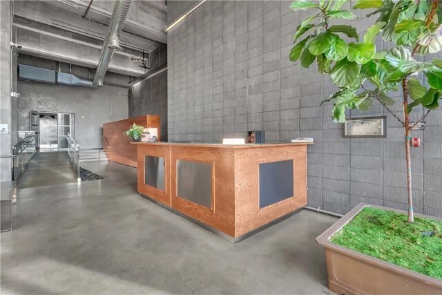 More Photos Of 500-530 S Hewitt St, Los Angeles Apartments For Lease