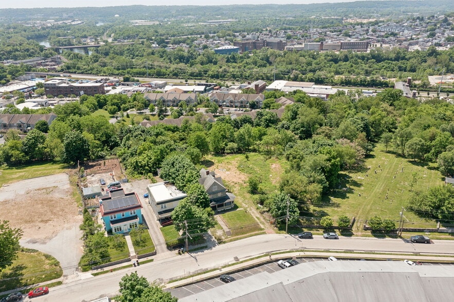 More Photos Of 722 Sandy St, Norristown Land For Sale