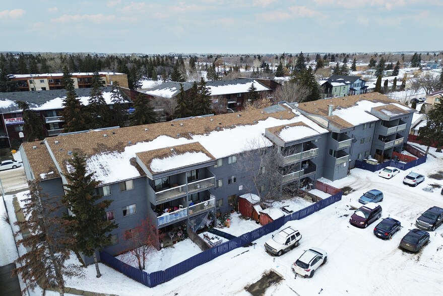 More Photos Of 10141 162 St NW, Edmonton Apartments For Sale