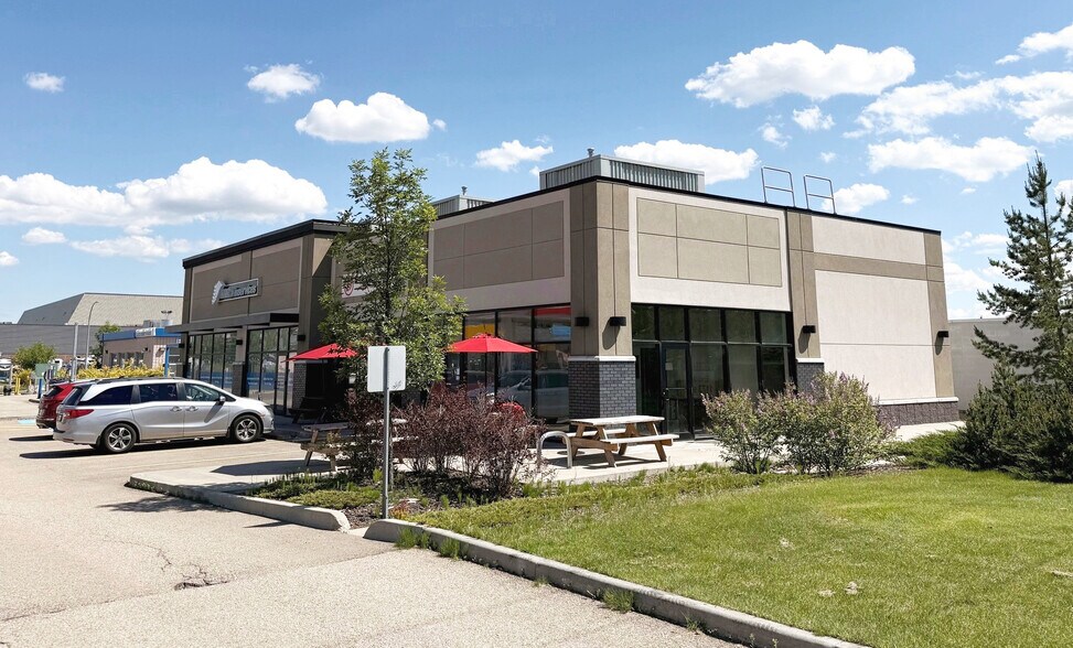 More Photos Of 275 Carnegie Dr, St. Albert Storefront For Lease