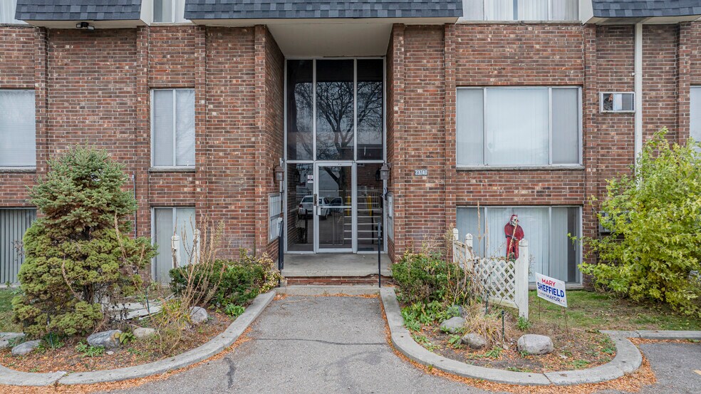 More Photos Of 23740 Fenkell St, Detroit Apartments For Sale