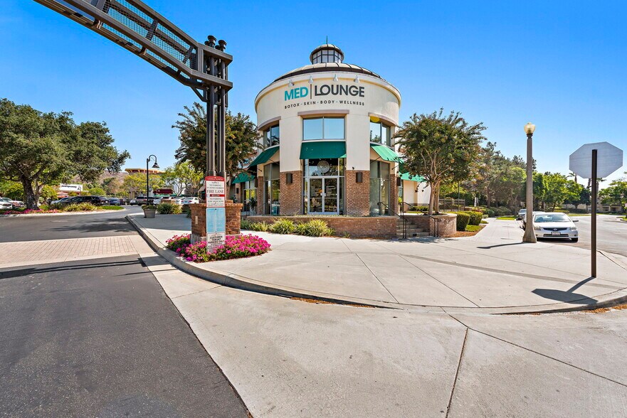 More Photos Of 25622 Crown Valley Pky, Ladera Ranch Unknown For Lease