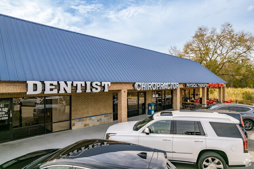 More Photos Of 6735-6765 Land O Lakes Blvd, Land O' Lakes Storefront For Lease