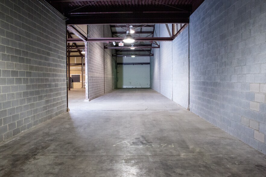 More Photos Of 60-76 Robinson St, Pottstown Warehouse For Lease