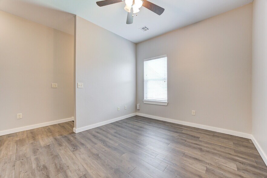 More Photos Of , Edmond Multifamily For Sale