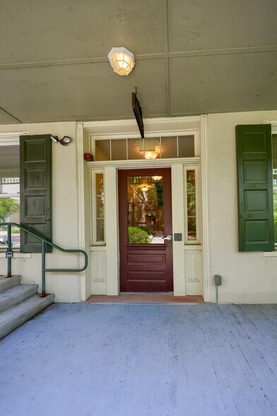 More Photos Of 390 E Main St, Ephrata Office For Sale