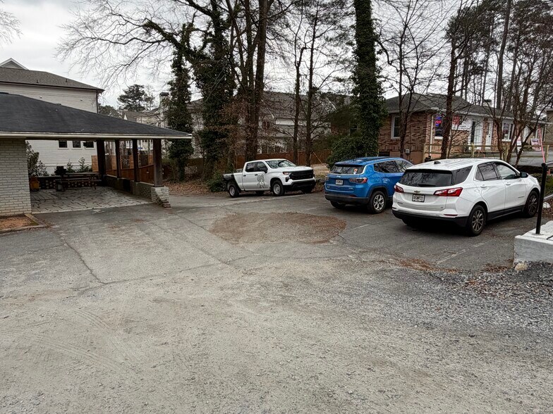 More Photos Of 193 N Main St, Alpharetta Office For Sale