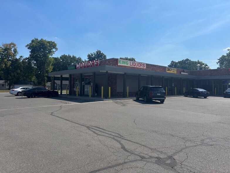 More Photos Of 711 E Thompson Rd, Indianapolis Unknown For Lease