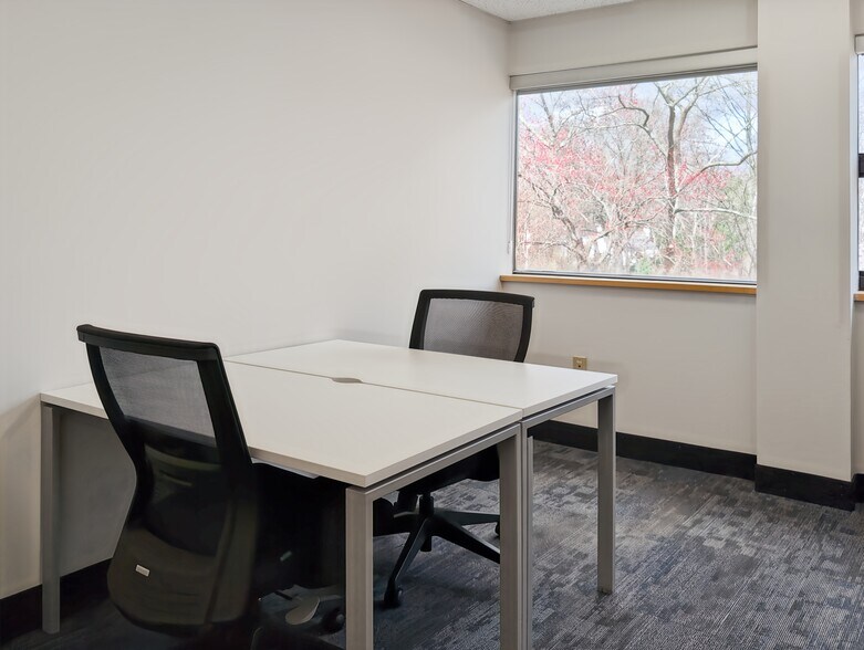 More Photos Of 1101 Worcester Rd, Framingham Coworking Space