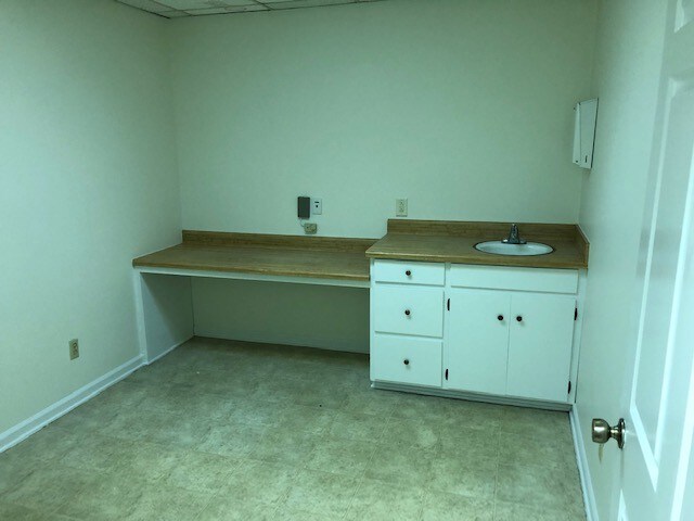 More Photos Of 1109 Medical Center Dr, Augusta Medical For Lease
