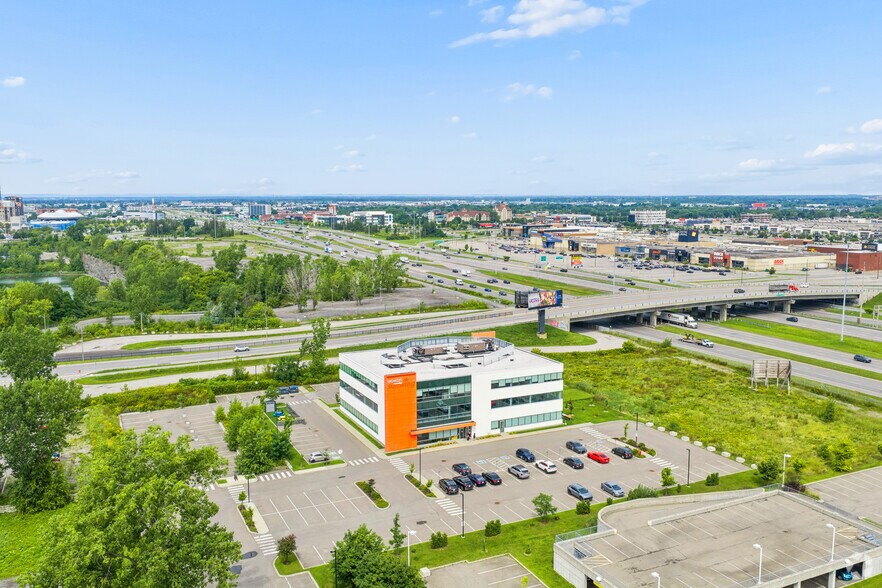 More Photos Of 3105 Pl Louis-R.-Renaud, Laval Office For Sale
