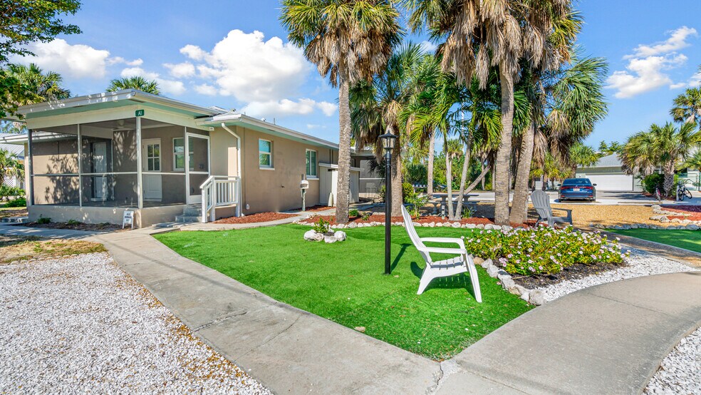 More Photos Of 832 Donax St, Sanibel Apartments For Sale