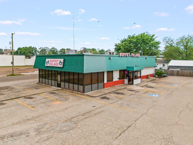 More Photos Of 509 US Highway 271 N, Gilmer Flex For Sale