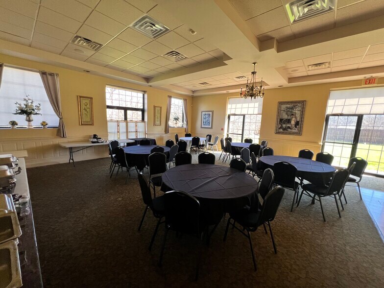 More Photos Of 9415 Main St, Clarence Freestanding For Sale