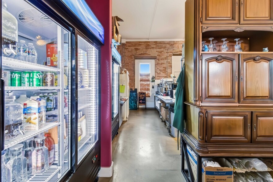 More Photos Of 709 Chestnut St, Bastrop Storefront Retail Residential For Sale