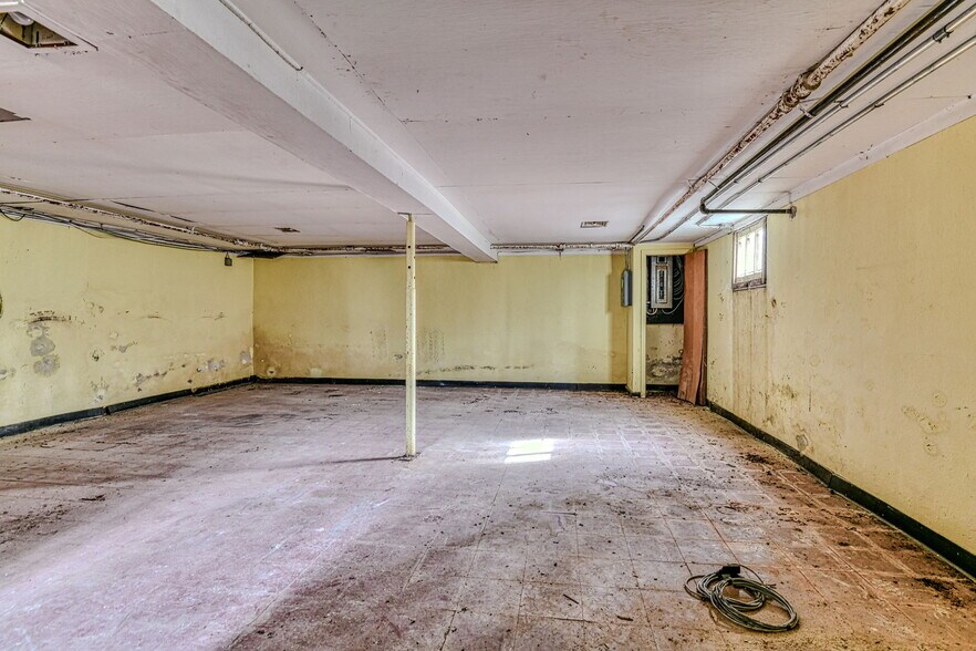 More Photos Of 314 Monmouth Rd, Millstone Township Land For Lease