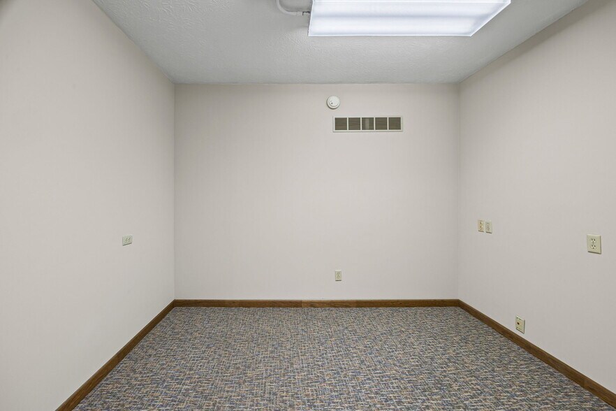 More Photos Of 1800 South St, Lafayette Office For Sale