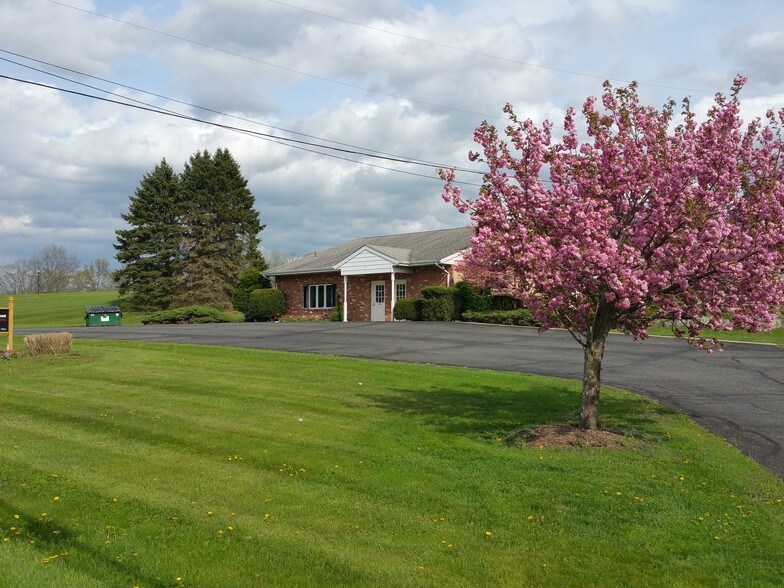 More Photos Of 11 Plains Rd, Augusta Office For Lease