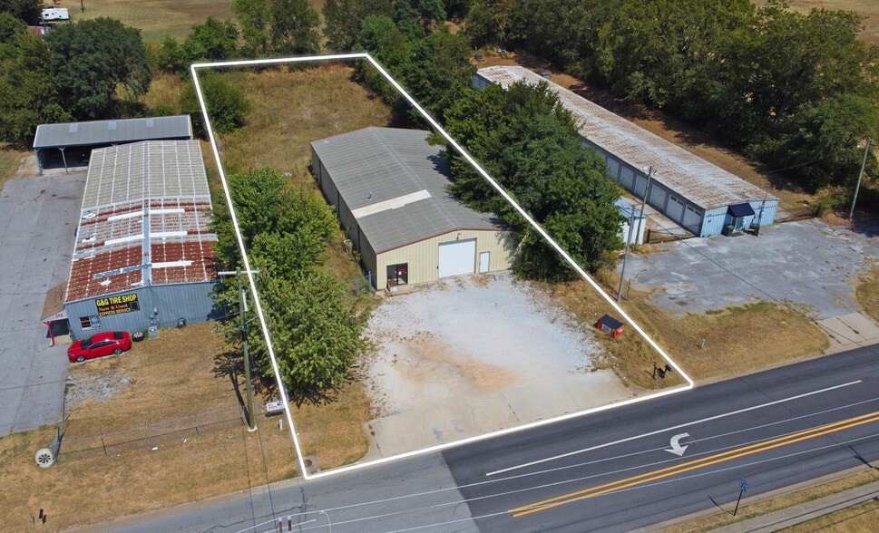 Primary Photo Of 114 E Monroe Ave, Lowell Warehouse For Lease