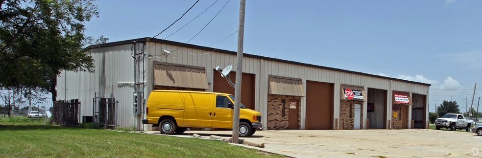 Primary Photo Of 2524 Munster Blvd, Meraux Warehouse For Sale