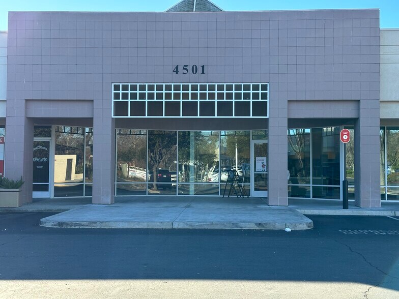 More Photos Of 4747 Hopyard Rd, Pleasanton Bank For Lease