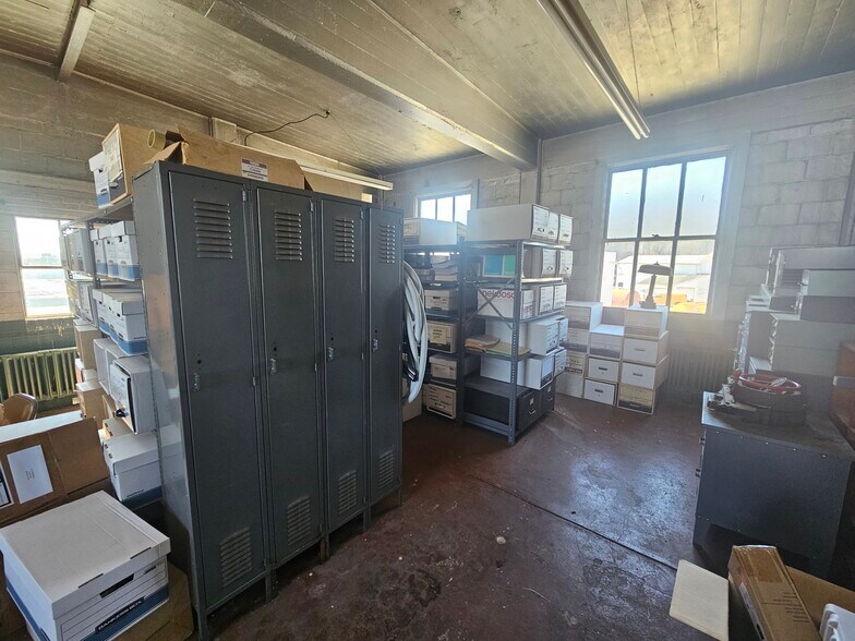 More Photos Of 173 Water St, Bridgeton Warehouse For Sale