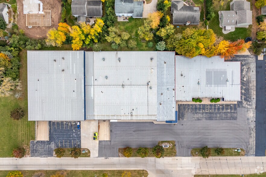 More Photos Of 2390 Industrial Dr, Neenah Warehouse For Sale