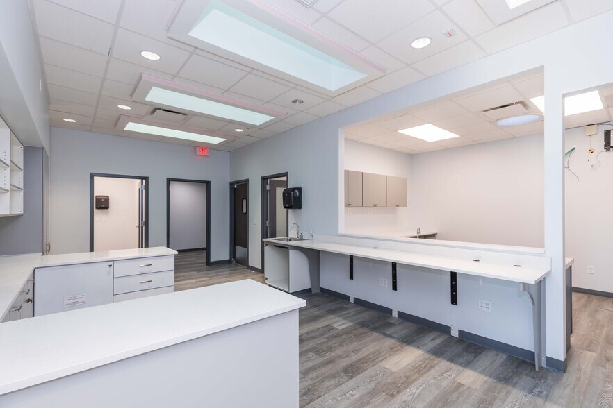 More Photos Of 7629 Hillside Rd, Amarillo Medical For Lease