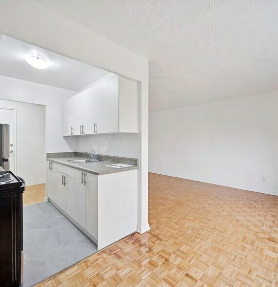 More Photos Of 165 Colborne Ave, Richmond Hill Apartments For Sale