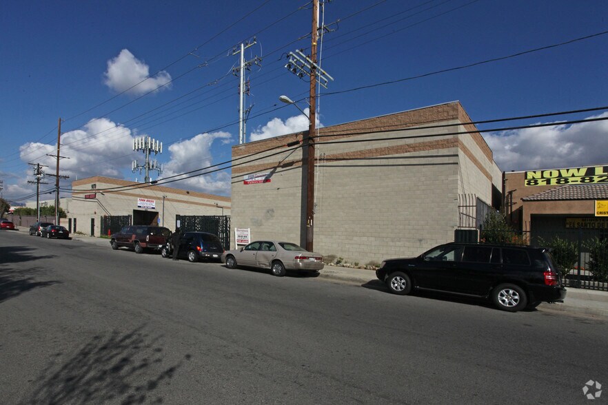 More Photos Of 9870 San Fernando Rd, Pacoima Warehouse For Lease
