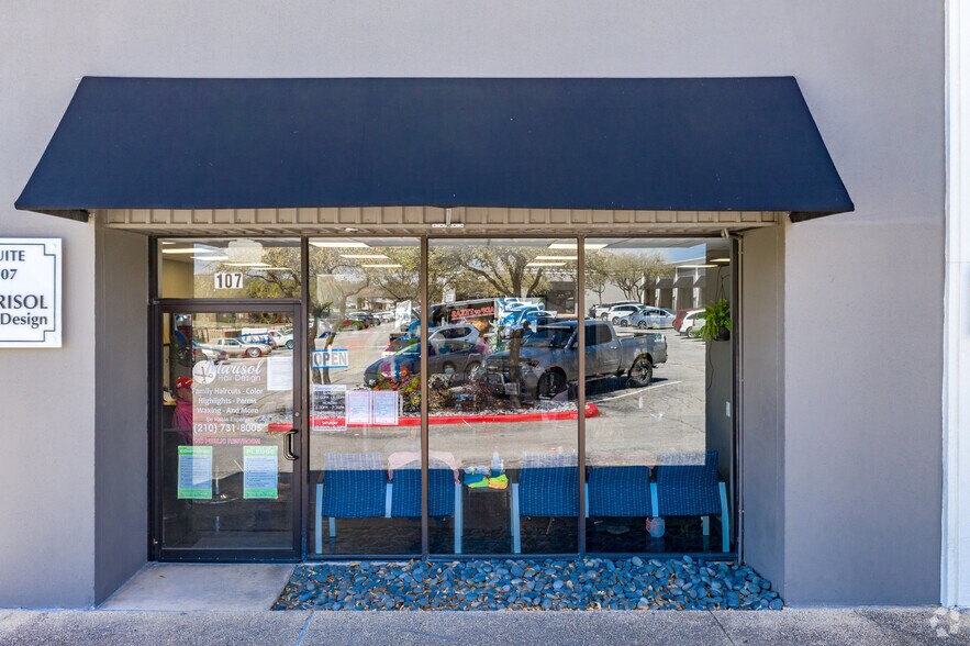More Photos Of 3700 Fredericksburg Rd, San Antonio General Retail For Lease