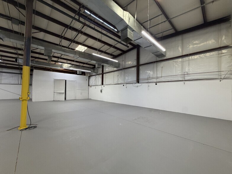 More Photos Of 1645-1711 E Jackson St, Phoenix Warehouse For Lease