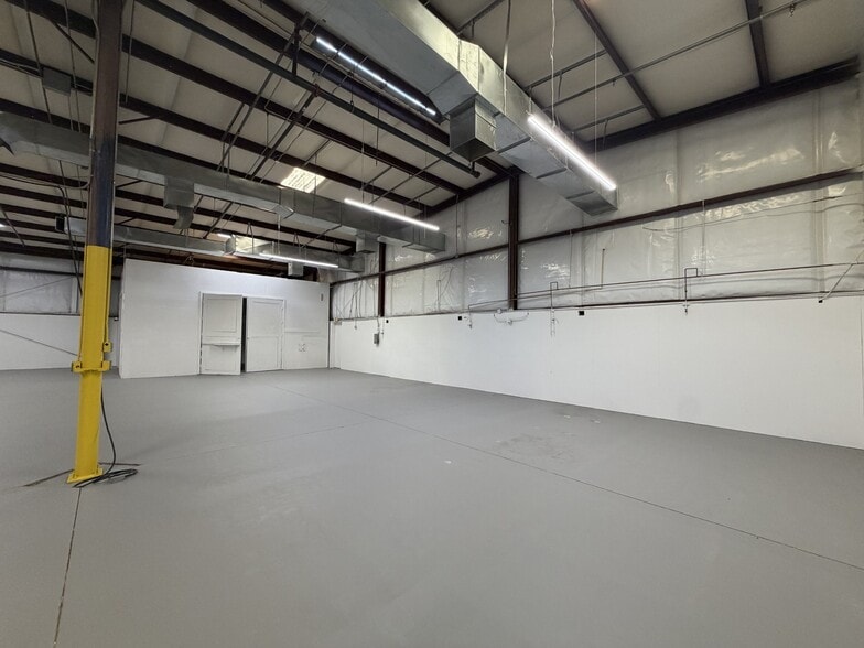 More Photos Of 1711 E Jackson St, Phoenix Warehouse For Lease