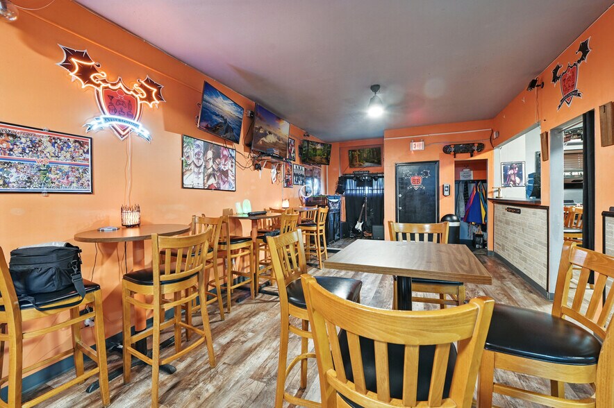 More Photos Of 5431 W Lisbon Ave, Milwaukee General Retail For Sale