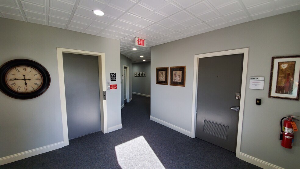 More Photos Of 21 S Brown St, Lewistown Office For Lease