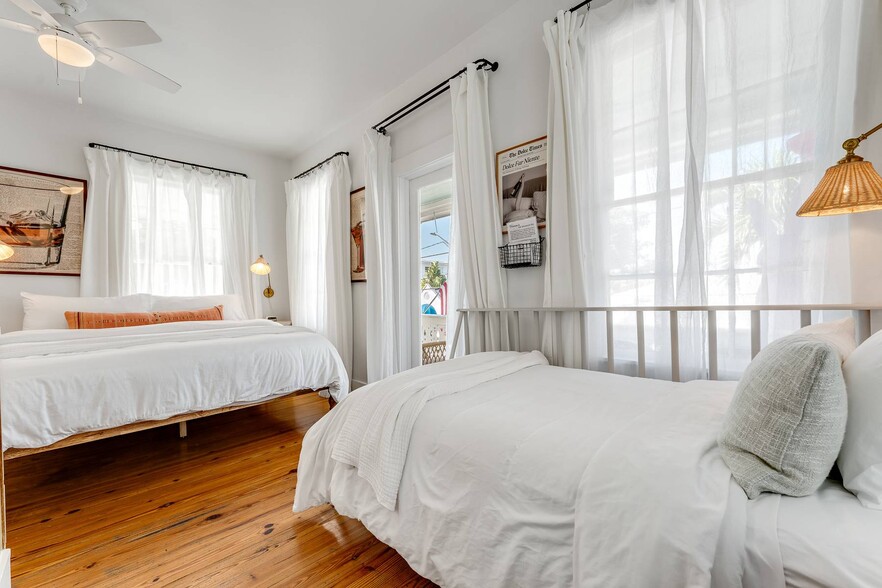 More Photos Of 1117 Duval St, Key West Hospitality For Sale