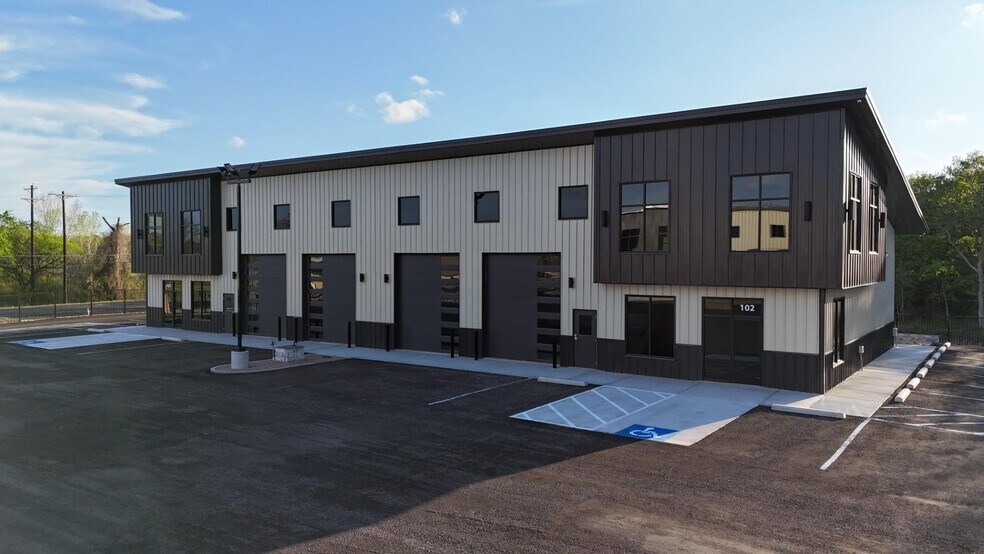 More Photos Of 2720 Ranger Hwy, Weatherford Unknown For Lease