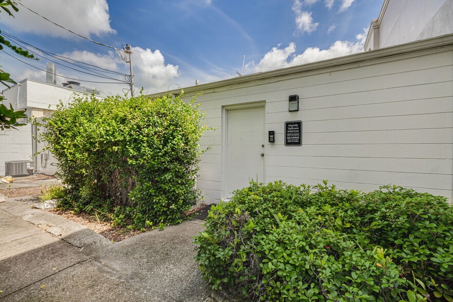 More Photos Of 4608 W Kennedy Blvd, Tampa Office For Lease