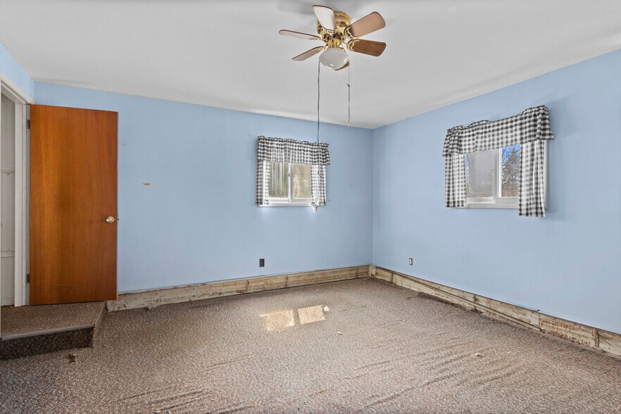 More Photos Of 7596 E State St, Central Lake Apartments For Sale