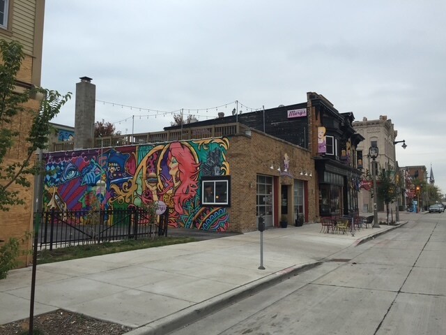 More Photos Of 719 S 5th St, Milwaukee Storefront Retail Residential For Sale