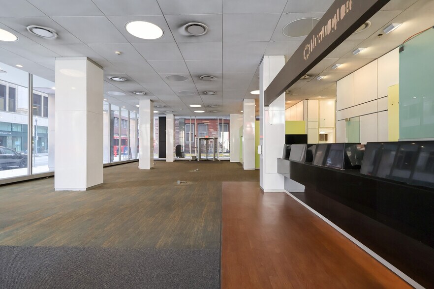 More Photos Of 650 Smithfield St, Pittsburgh Office For Lease