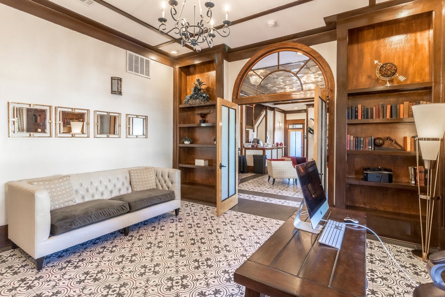 More Photos Of 400 E Nelson Ave, Defuniak Springs Hotel For Sale