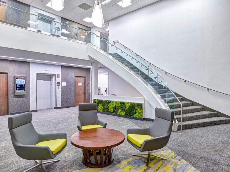 More Photos Of 3050 Metro Dr, Bloomington Office For Lease