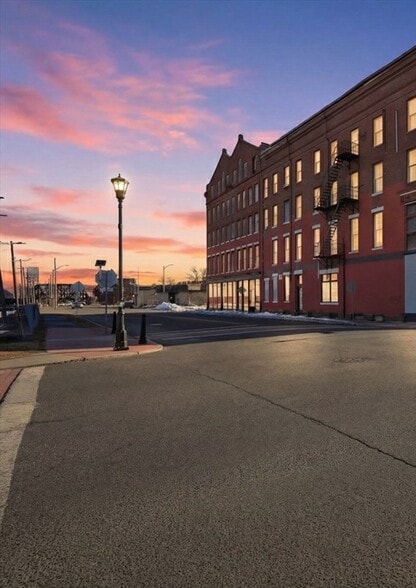 More Photos Of 345-363 Dwight St, Holyoke Manufacturing For Sale