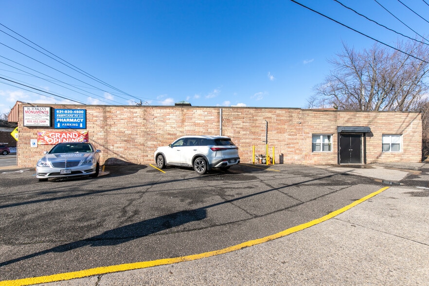 More Photos Of 718-724 N Wellwood Ave, Lindenhurst Storefront Retail Office For Sale