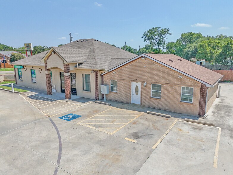 More Photos Of 615 N MacArthur Blvd, Irving Office For Sale