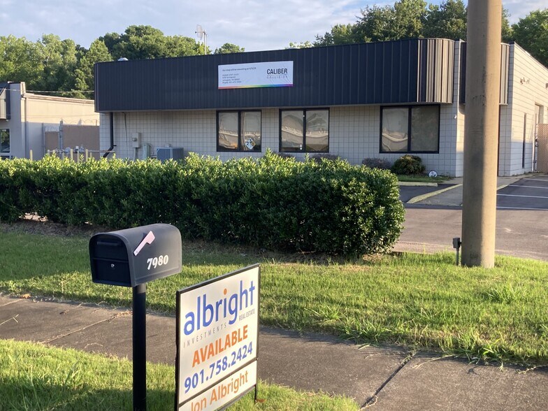 Primary Photo Of 7980 Patriot Dr, Cordova Auto Repair For Sale