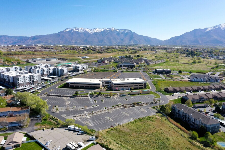 More Photos Of 888 University Park Blvd, Clearfield Office For Lease