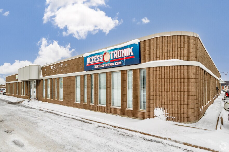 More Photos Of 9305-9405 Rte Transcanadienne, Montréal Warehouse For Lease