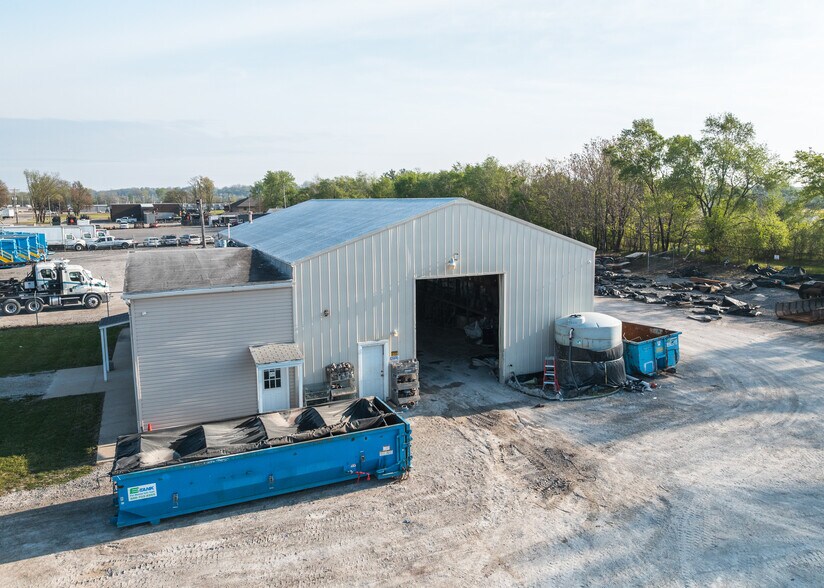 More Photos Of 300 Washington St, South Roxana Warehouse For Sale